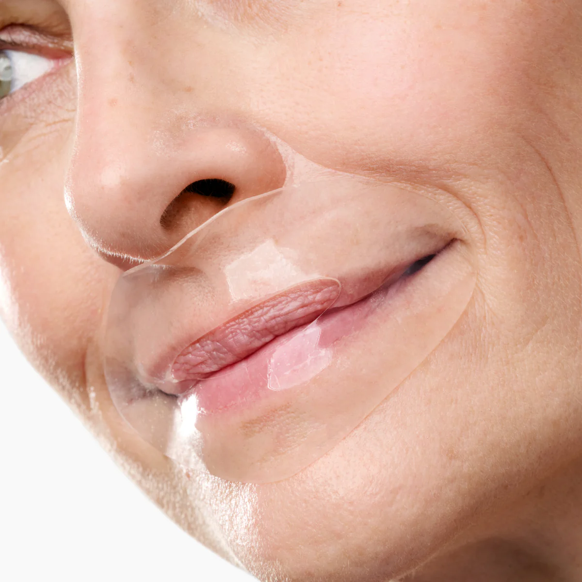 CurrentBody Skin Hydrogel Lip Mask - Image 3