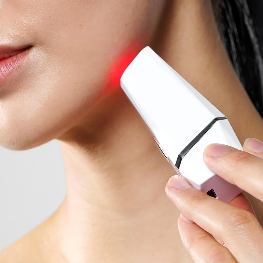 Currentbody Skin Multilight Mask & Anti-Acne Pen - Image 5